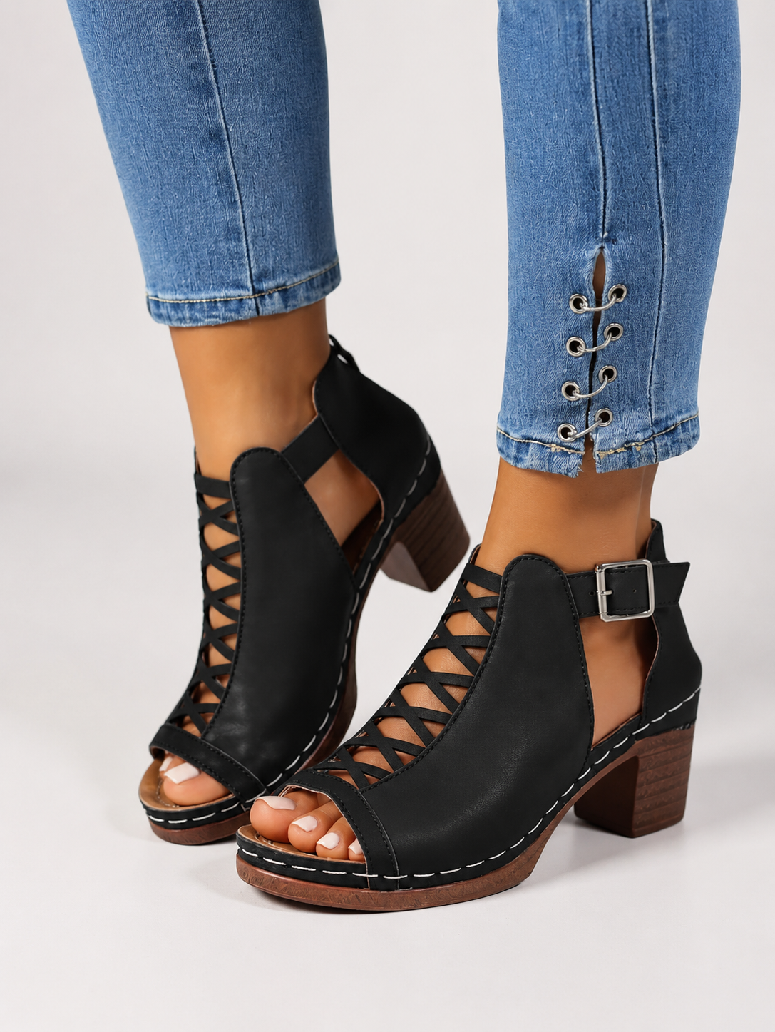 Women's Block Heel Lace Up Sandals – Black