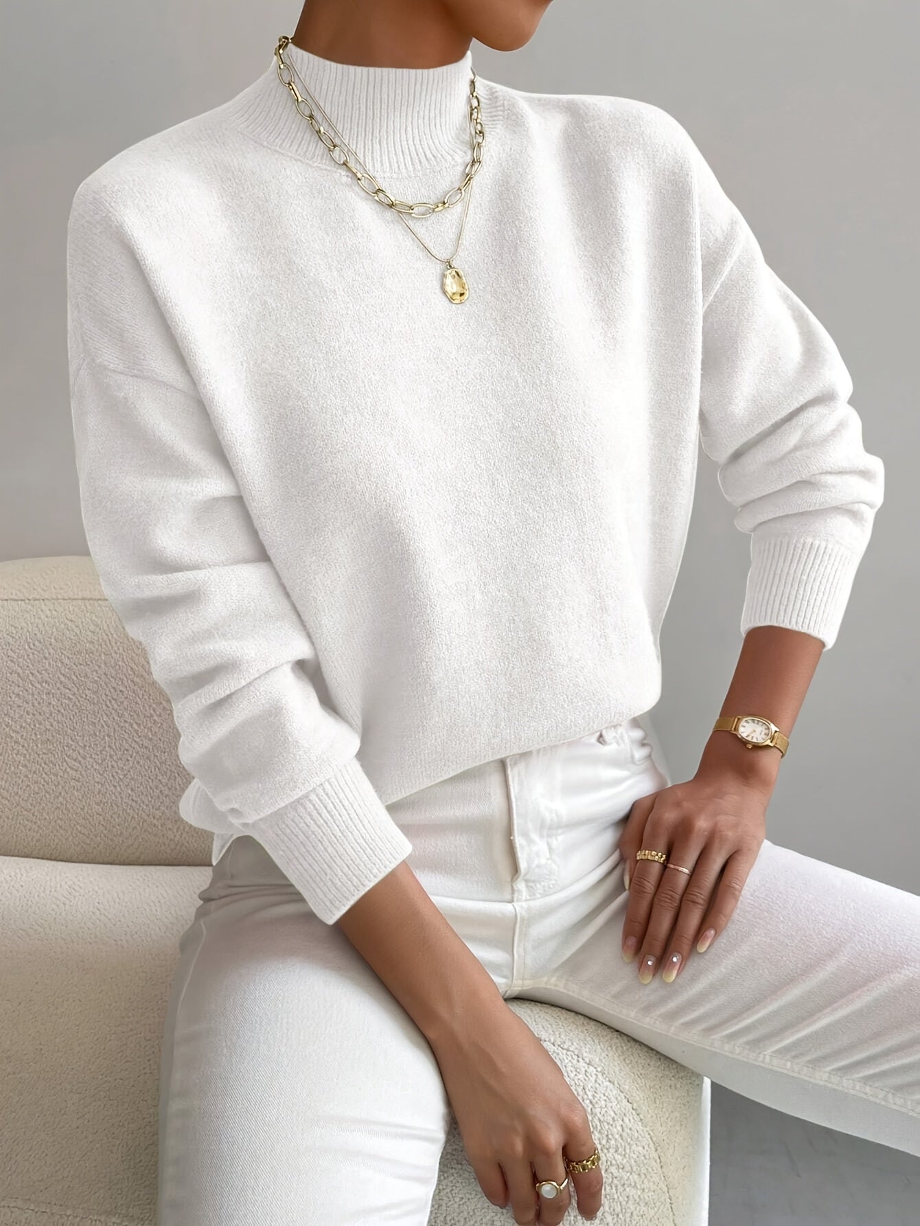 Women's Mock Neck Long Sleeve Sweater – White