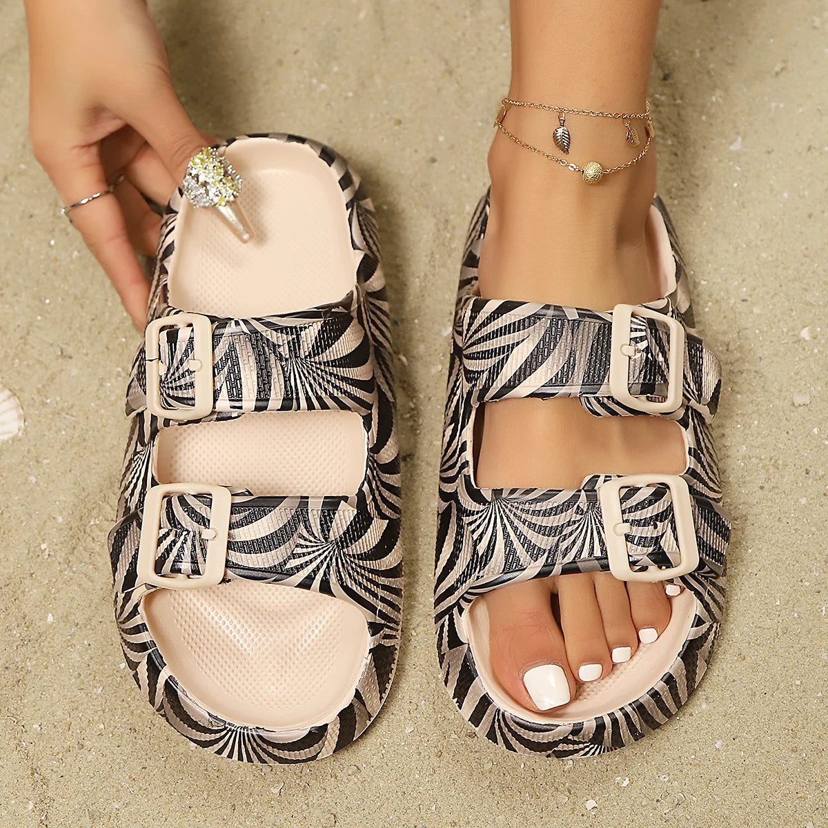 Women's Flat Buckle Sandals