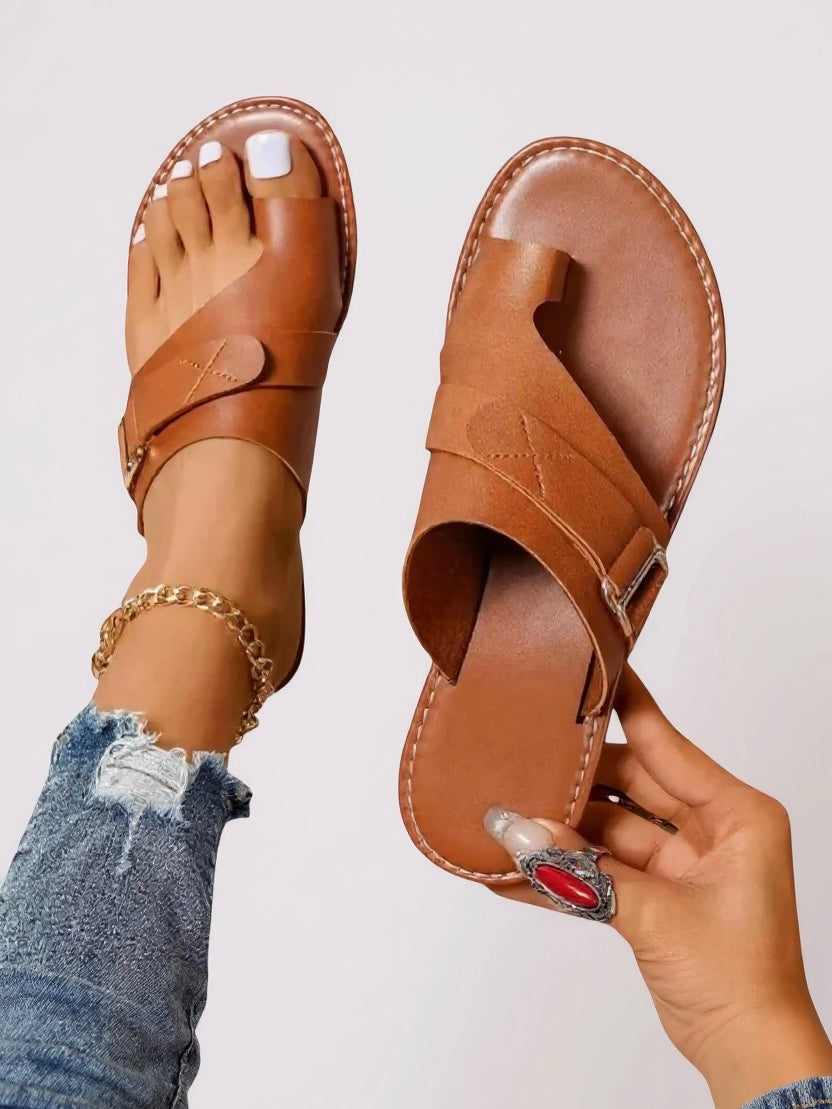 Women's Flat Sandals – Brown