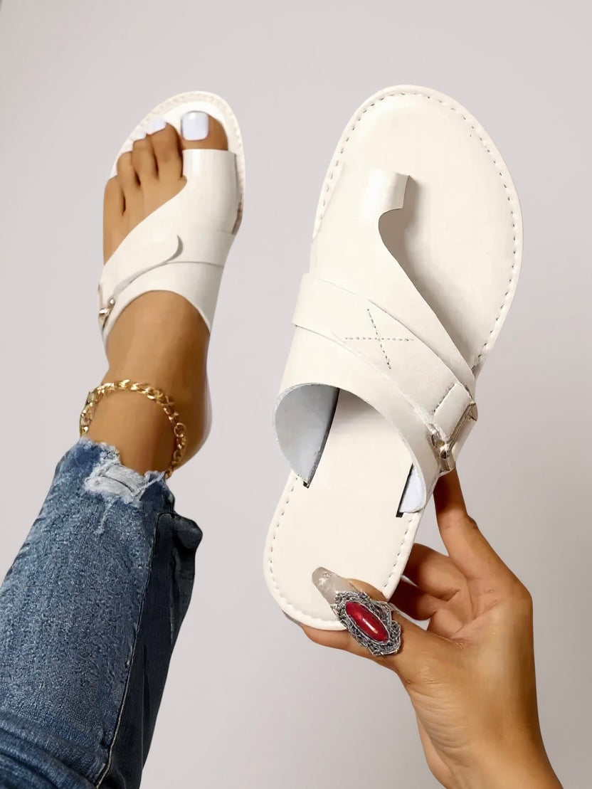 Women's Flat Sandals – White