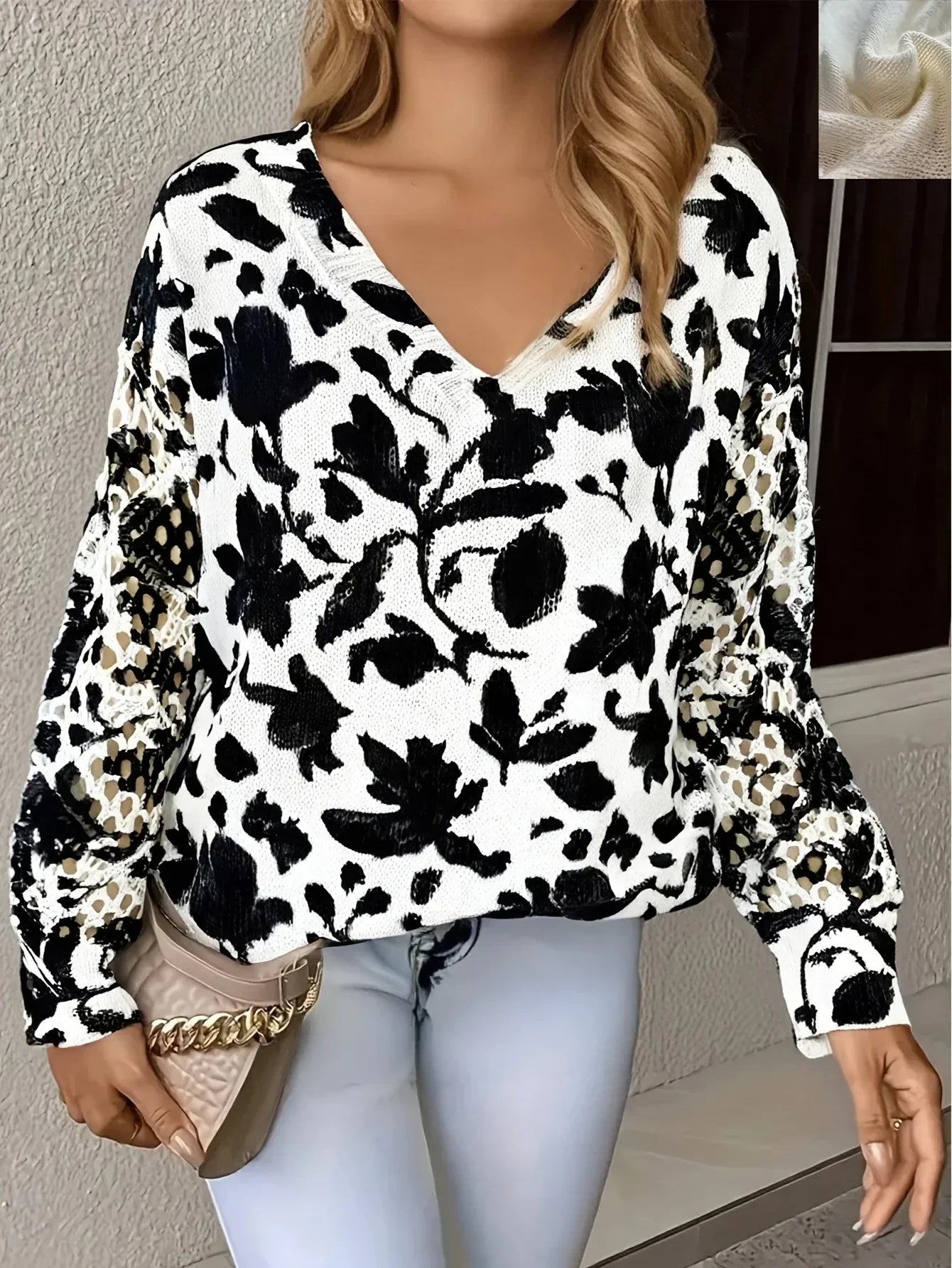 Women's V Neck Long Sleeve Sweater – Black/white