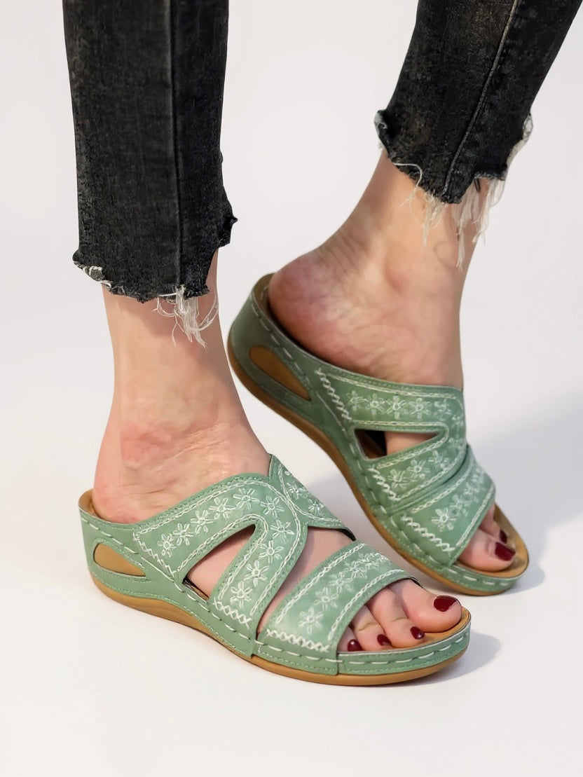 Women's Slide Sandals – Green