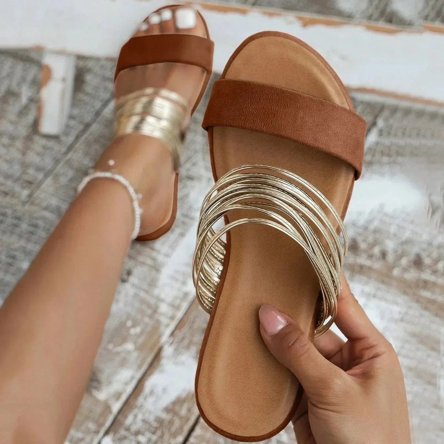 Women's Strappy Flat Sandals – Brown