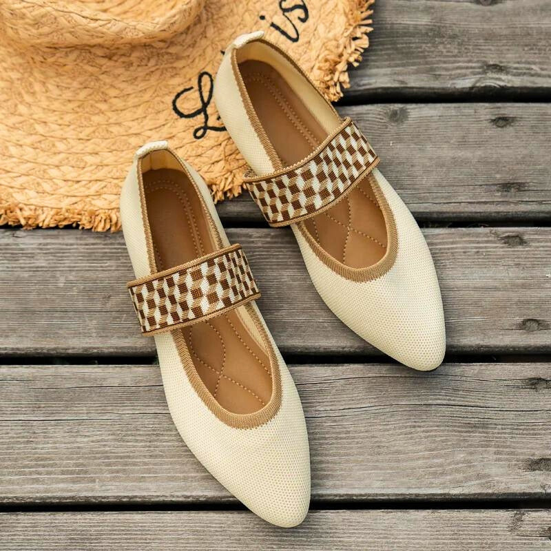 Women's Pointed Toe Mary Janes – Beige