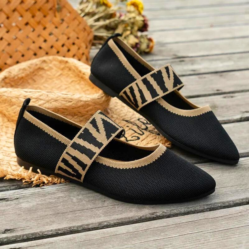 Women's Pointed Toe Mary Janes – Black