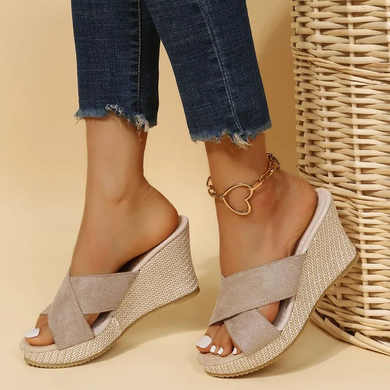 Women's Wedge Sandals – Beige