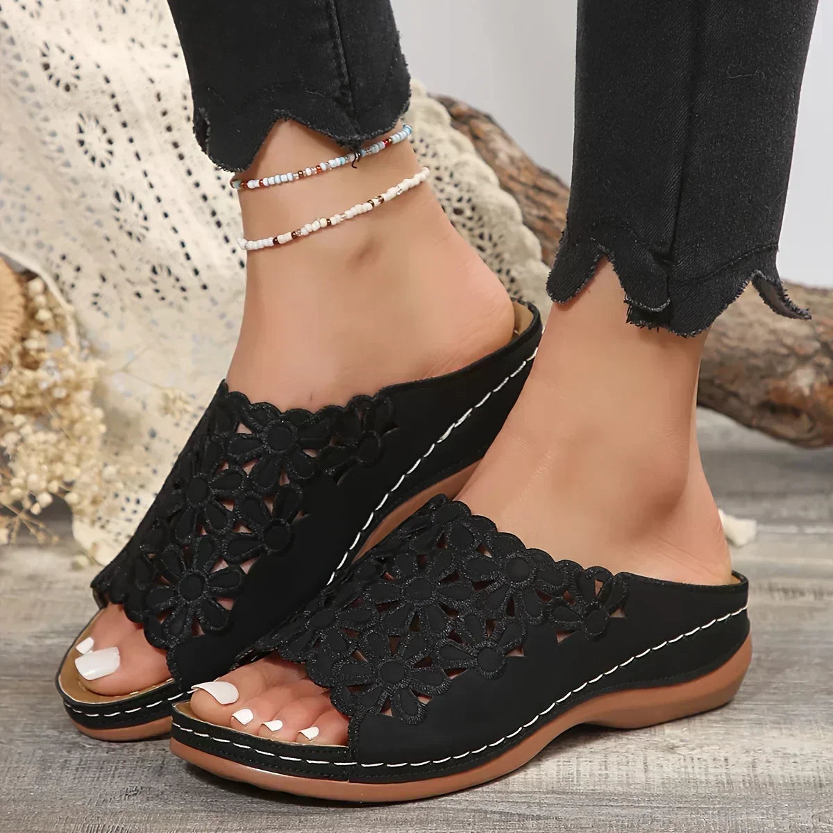 Women's Slide Sandals – Black