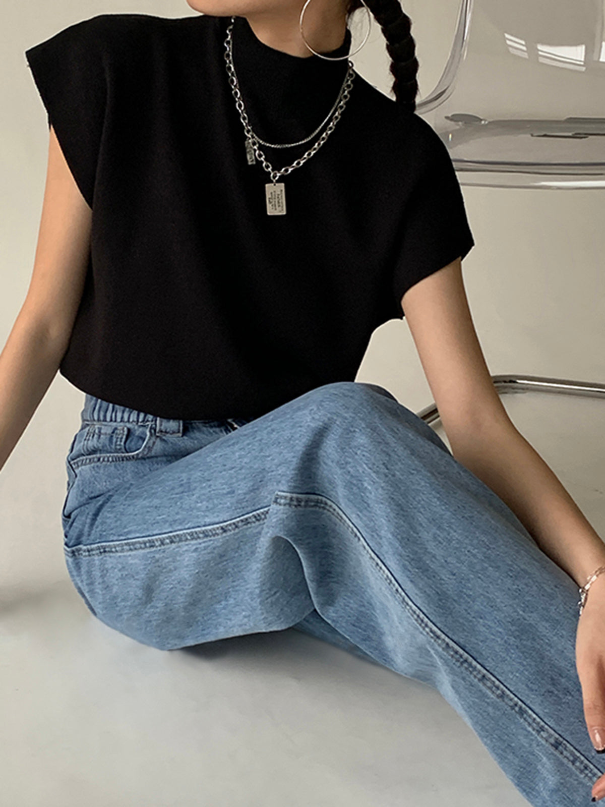 Women's Sleeveless Blouse