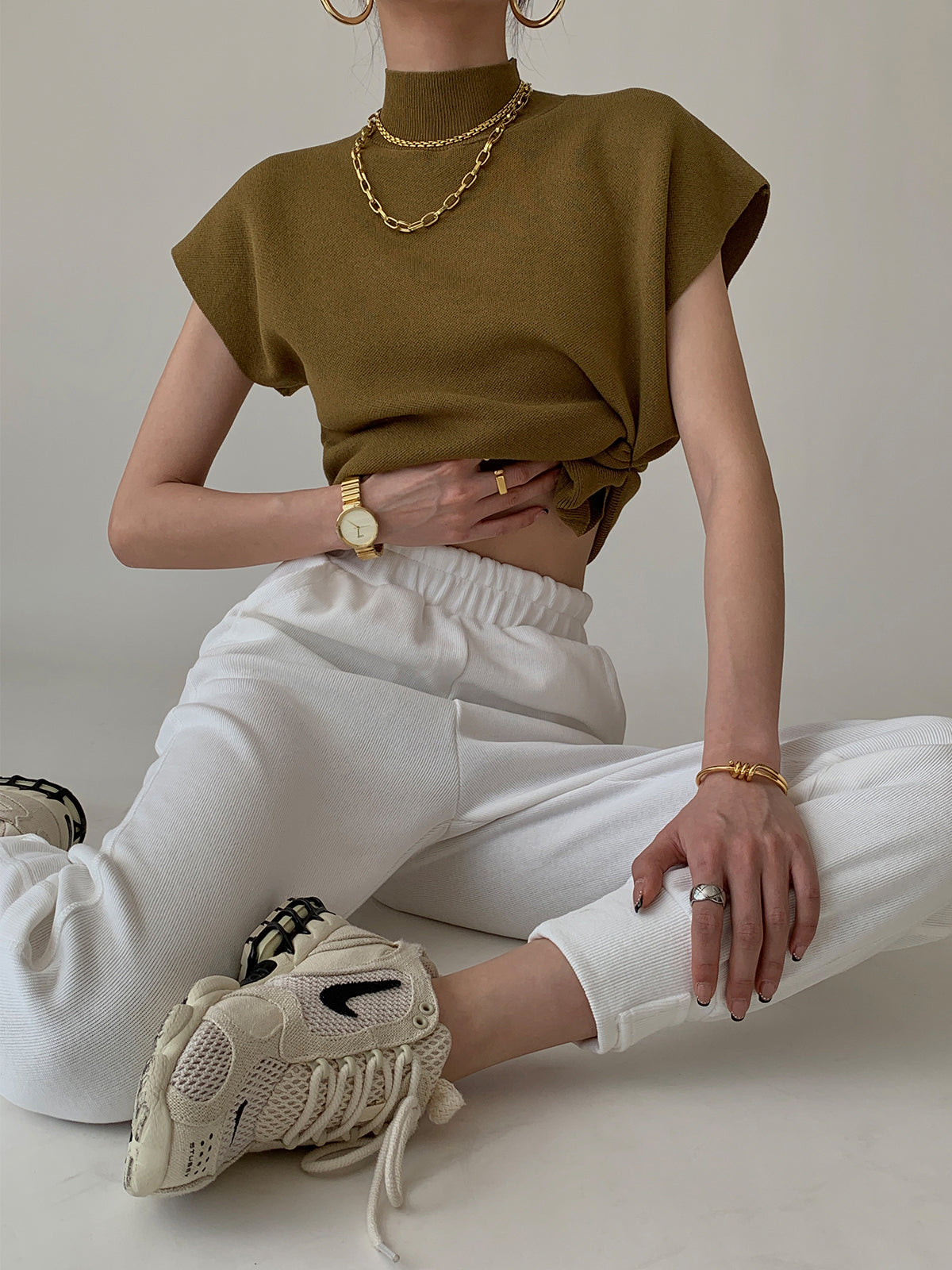 Women's Sleeveless Blouse