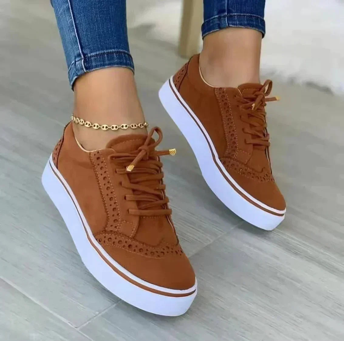 Women's Platform Lace Up Sneakers – Brown