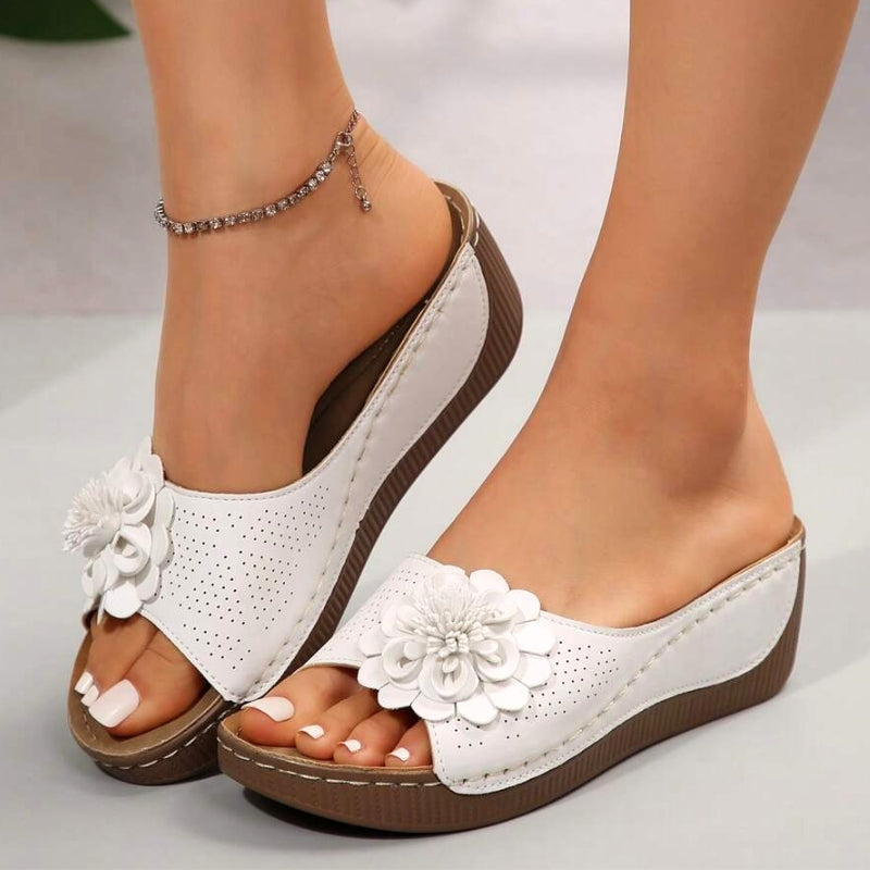 Women's Wedge Slide Sandals – White